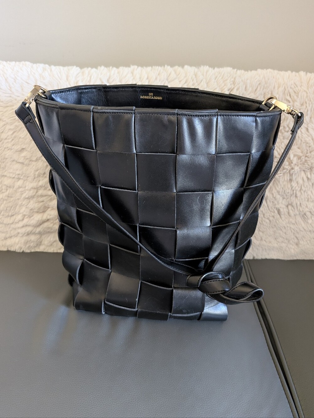 Roberta Rossi Italy Large Genuine Leather Basket Weave Drawstring Closure Bag